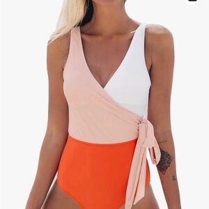 Cupshe XL one piece swimsuit.